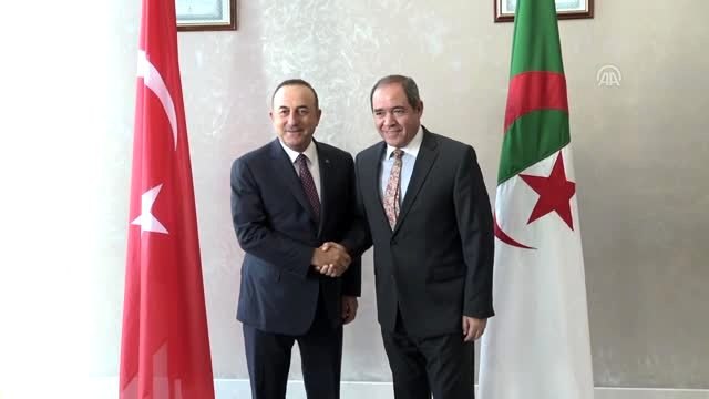 Dışişleri Bakanı Çavuşoğlu, Cezayirli mevkidaşıyla görüştü