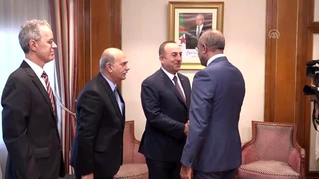 Dışişleri Bakanı Çavuşoğlu, Cezayir Başbakanı Bedevi'yle görüştü