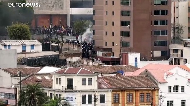 شاهد: محتجون يقتحمون مقرّ البرلمان واستمرار التظاهرات في الإكوادور