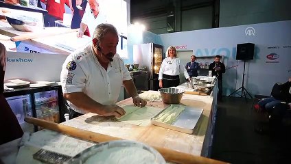 Rusya'da Türk tatlı ustasına büyük ilgi - MOSKOVA