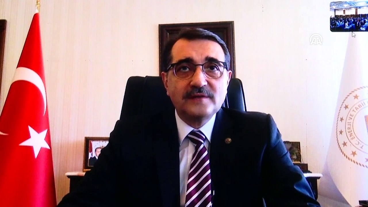 Dönmez: 'Son 5 yılda toplam 16,653 MW'lık yenilenebilir kurulu güç için 16,3 milyar dolar yatırım yapıldı' - İSTANBUL