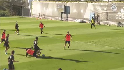 El Real Madrid se entrena sin sus internacionales