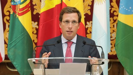 Almeida ensalza en su primer bando la Fiesta Nacional