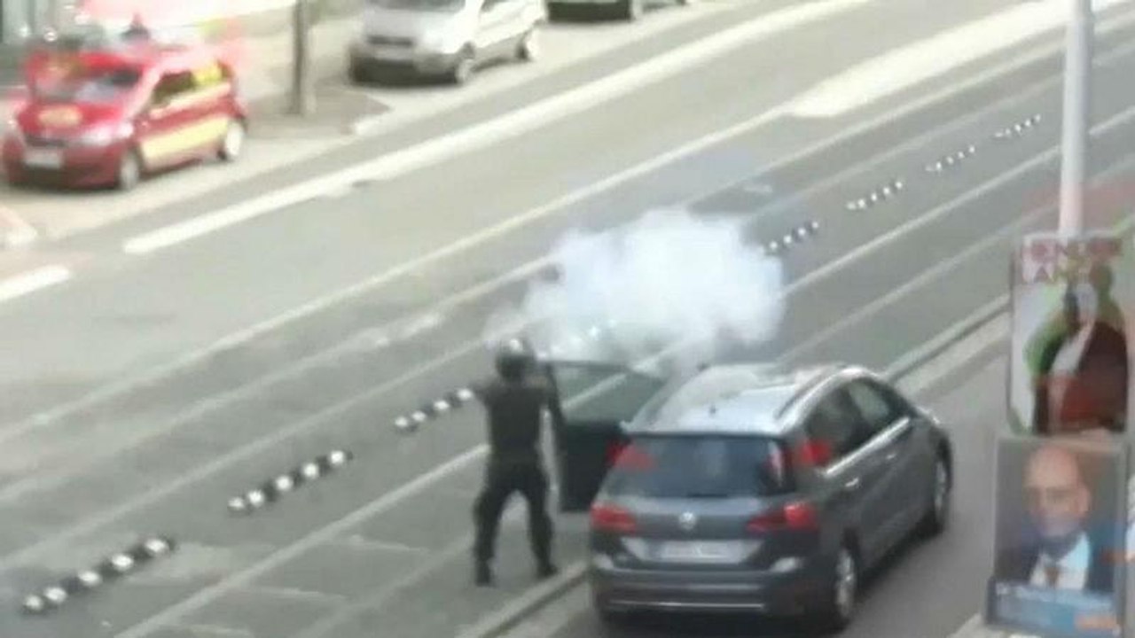 Amateur footage emerges of gunman opening fire in Halle, Germany