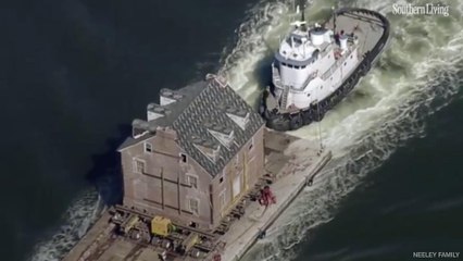 Family Moves 255-Year-Old Mansion 50 Miles to New Home by Boat