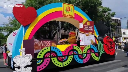 Amazing scenes from traditional October festival in Mexico