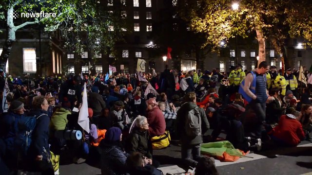 Extinction Rebellion protests enter third night in London amid dancing and tents