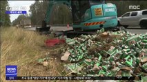 [이 시각 세계] 맥주 트럭 넘어져…호주 고속도로 '정체'