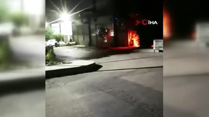 Esenyurt'ta bir fabrika alev alev böyle yandı