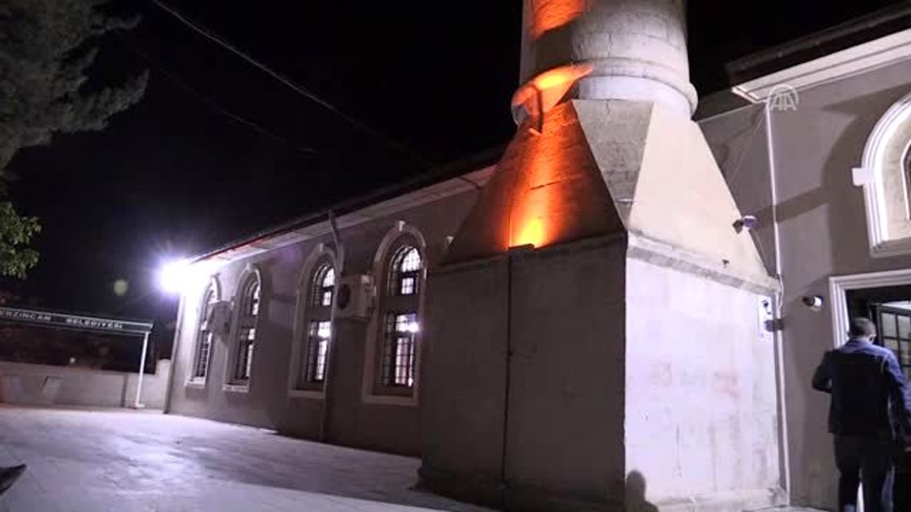 Vatandaşlar Barış Pınarı Harekatı'na destek için camilerde buluştu - ERZİNCAN/