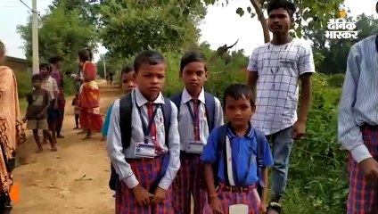 बच्चों से भरी स्कूल वैन में लगी आग