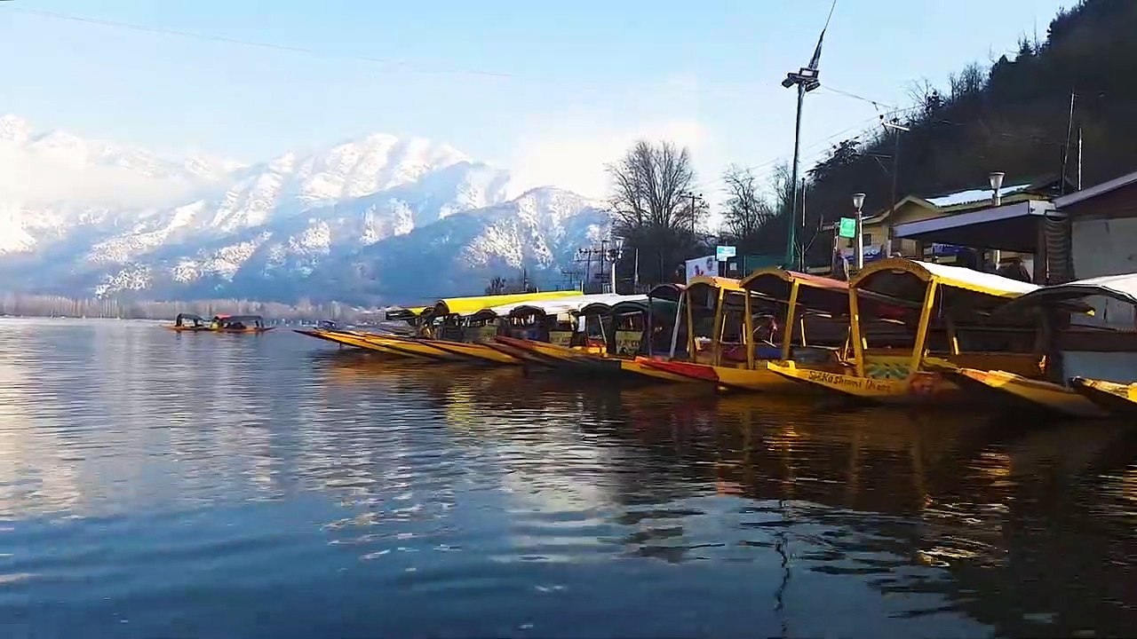 WATCH VIDEO : Top 10 must-visit places in Kashmir