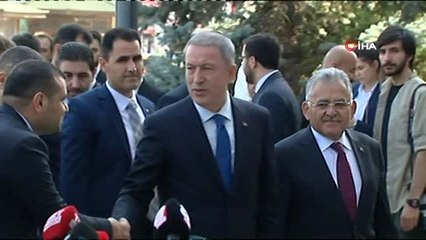 Milli Savunma Bakanı Akar: "Operasyon başarılı bir şekilde devam ediyor. Askerin morali çok yüksek"