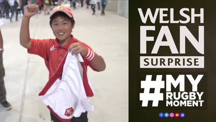 Fan gets Dan Biggars shorts after Wales v Fiji!  MyRugbyMoment