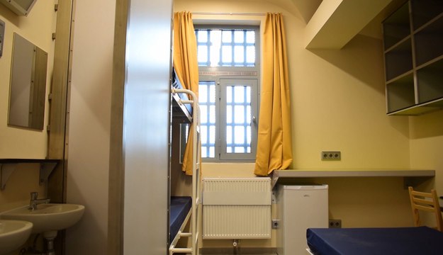 Koen Geens heureux de la rénovation exemplaire de la prison de Namur