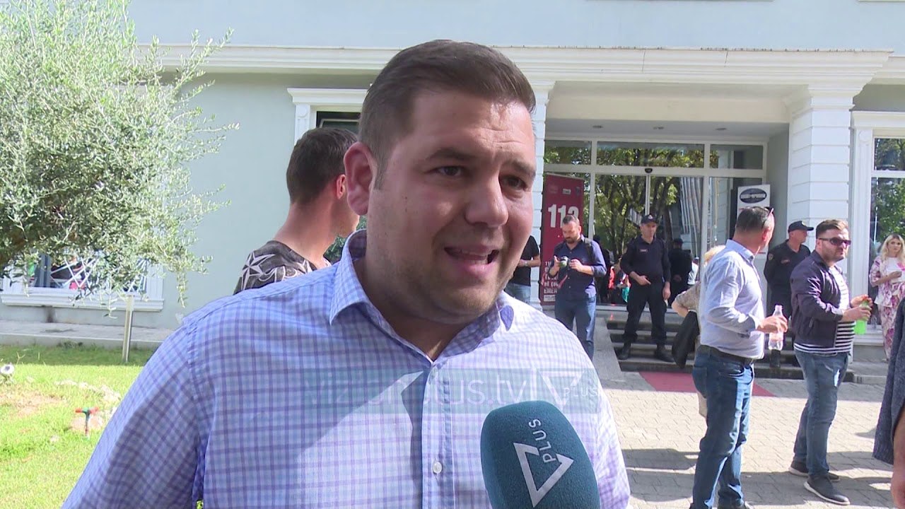 Ndalohen tre protestues të Unazës së Re, banorët protestë te Policia - Lajme - Vizion Plus