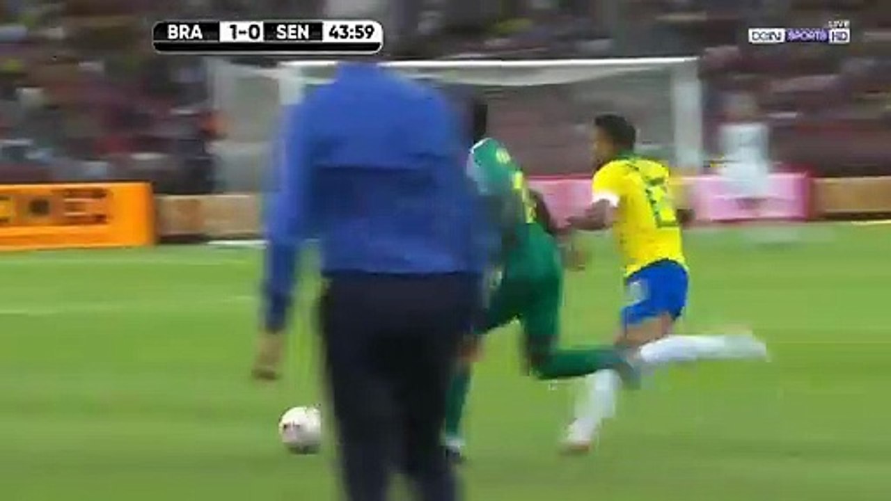 Terrible accélération de Sadio Mané qui provoque le pénalty, Brésil Sénéagal 1-1 (vidéo)