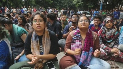 El asesinato de un estudiante crítico desata protestas en Bangladesh