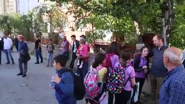 Öğrenci servisi ile hafif ticari araç çarpıştı: 10 yaralı - SİVAS