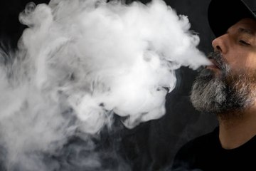 ¿Los cigarrillos electrónicos son malos para los dientes?