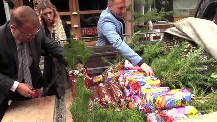 Bakan Pakdemirli'den öğrencilerin fidan kampanyasına destek