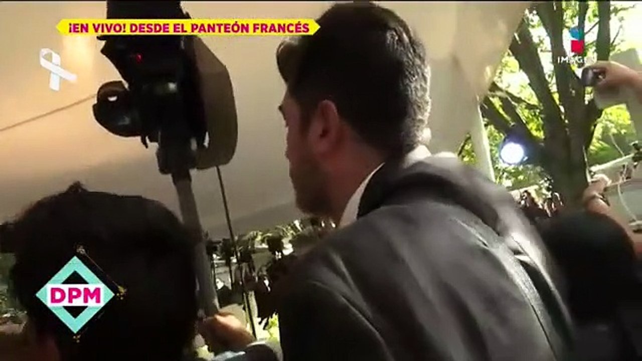 Sepultan los restos de José José en el Panteón Francés