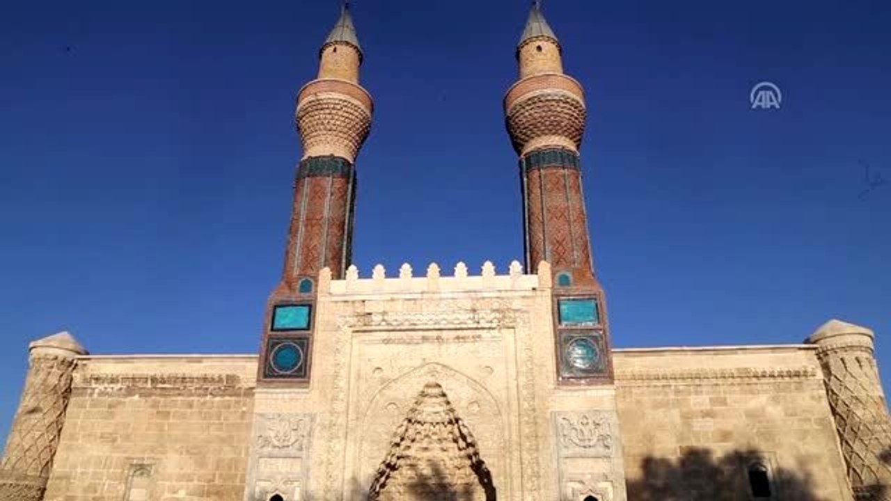 Tarihi "mavi medrese" müzeye dönüştürülecek - SİVAS