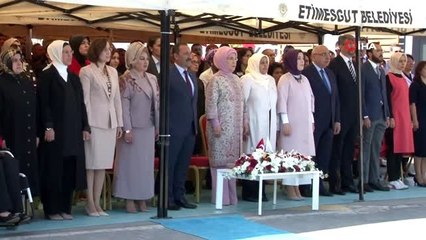 Emine Erdoğan: "Allah Mehmetçiğimizi muzaffer eylesin, dualarımız onlarla"