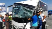 Söke'de turist kafilesini taşıyan midibüs kaza yaptı: 1'i ağır 4 yaralı