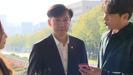 '윤석열 별장 접대' 논란에 조국 "할 말 없다" / YTN