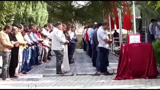 Barış Pınarı Harekatı'nda şehit düşen 9 aylık bebek son yolculuğuna uğurlanıyor