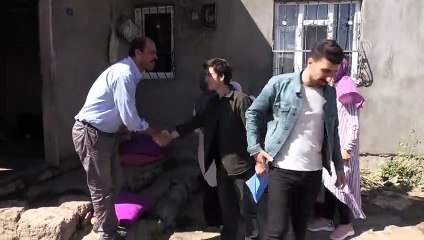 Kız çocuklarının geleceği için kapı kapı dolaşıyorlar - MUŞ