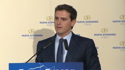 Rivera pide a Sánchez y a Casado no remar "en otra dirección"