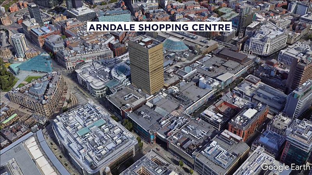 Messerangriff vor Einkaufszentrum im Herzen von Manchester