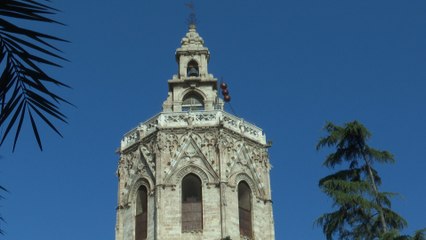 Un telegráfo del siglo XIX corona el Micalet