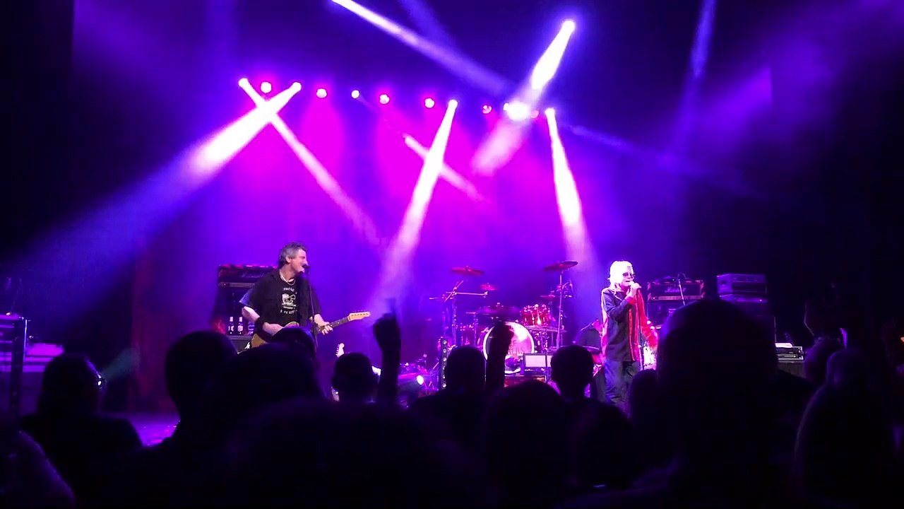 Barrie Masters of Eddie and the Hot Rods performing at Friars in Aylesbury in May 2019