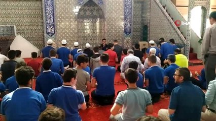 Öğrenciler Mehmetçik için Fetih Suresi okudu