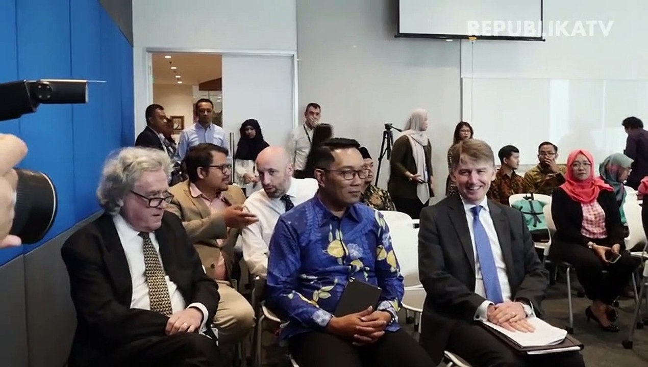 Pemprov Jabar Berangkatkan 5 Ulama ke UK
