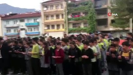 Mehmetçikler için okullardan dualar yükseldi