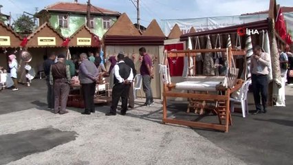 Protokol üyeleri demir dövdü, taş baskı yaptı