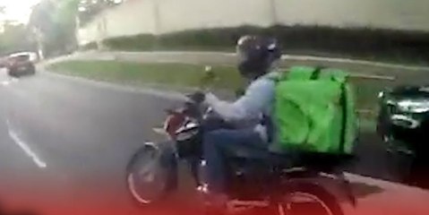 ‘Fast & Furious’: la persecución de 4 policías a un motero de Uber Eats