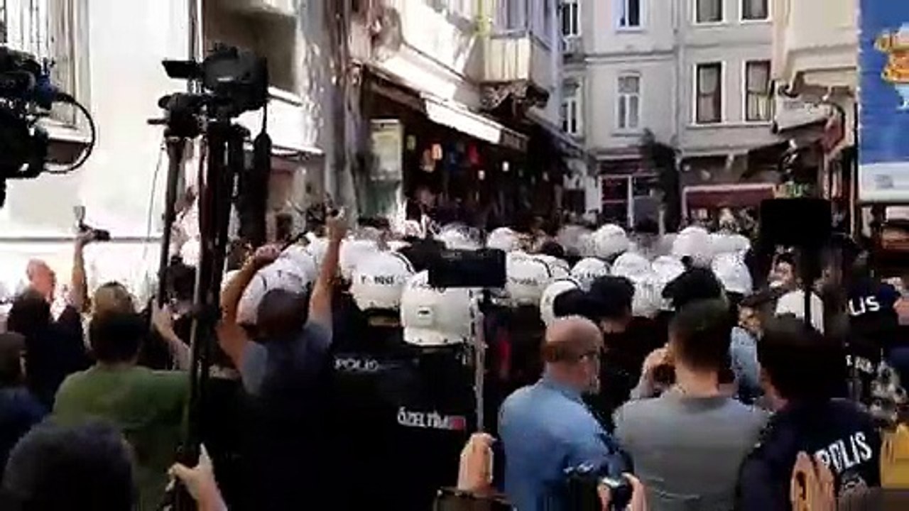 Cumartesi Anneleri'ne polis müdahalesi: Gözaltılar var