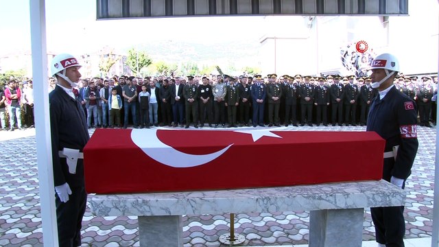 Doğum gününde şehit olan Piyade Uzman Çavuş Abdülhamit Bilgen son yolculuğuna uğurlanıyor