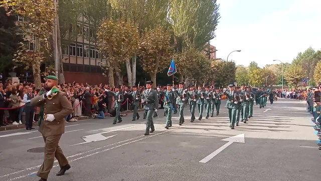 Desfile en Pamplona por la celebración de la patrona de la Guardia Civil, la Virgen del Pilar
