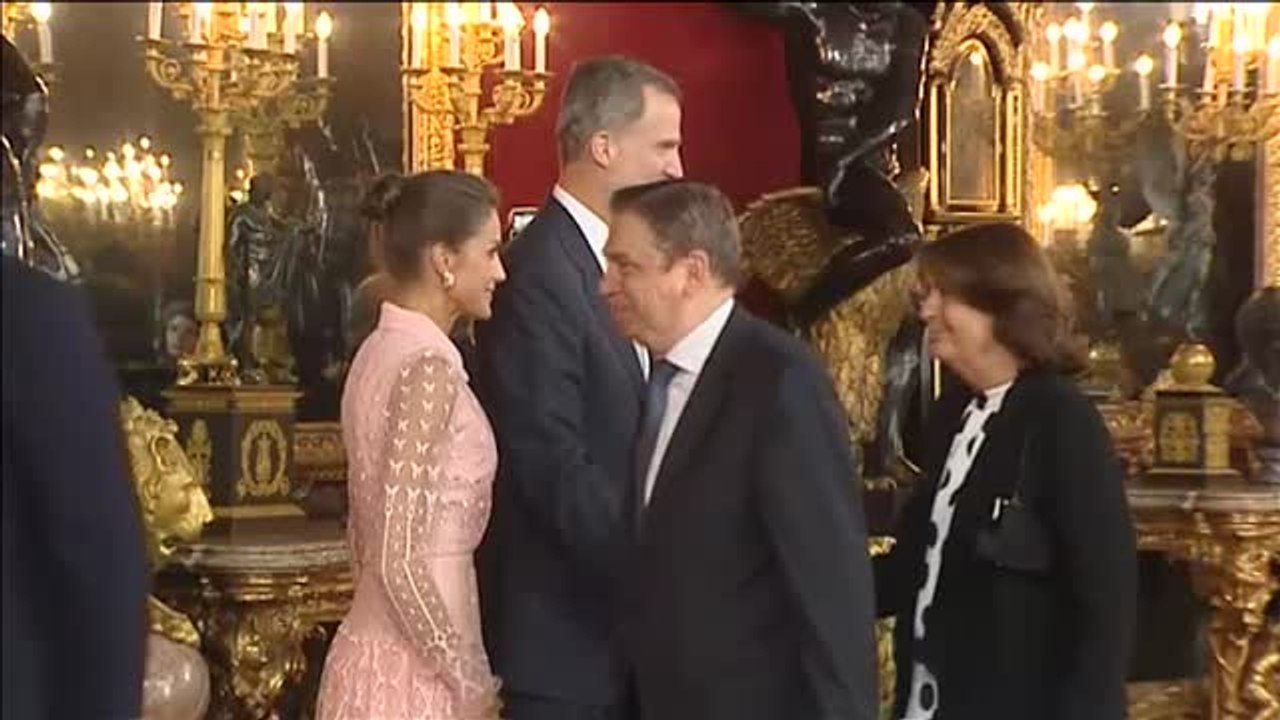 Recepción de los reyes en el Palacio Real con motivo de la celebración de la Fiesta Nacional