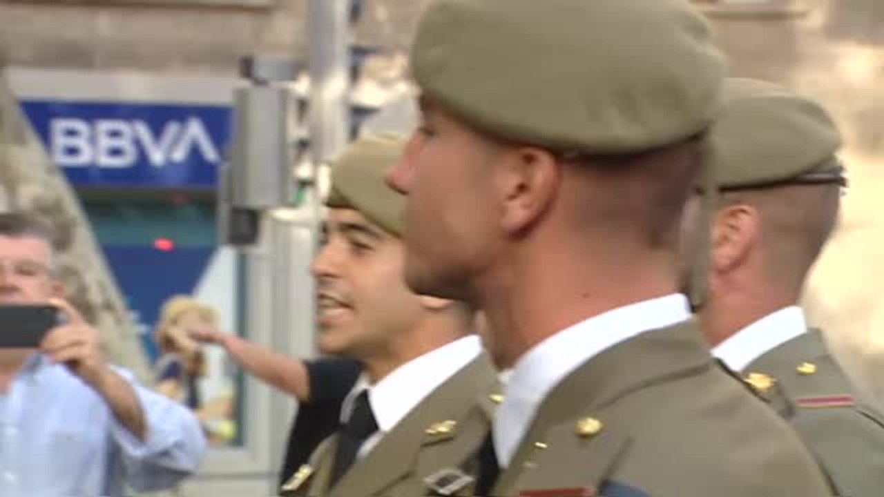 Desfilando el 12 de octubre