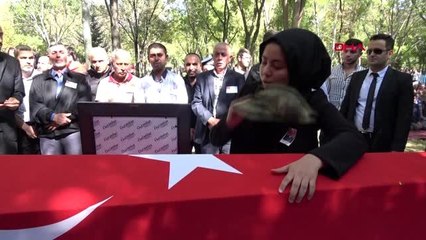 Konyalı şehidi 20 bin kişi son yolculuğuna uğurladı