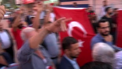 Şanlıurfa bakan soylu akçakale'de esnafı ziyaret etti ve vatandaşlarla konuştu