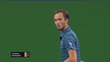 Скачать видео: Medvedev storms past Tsitsipas to reach sixth straight final