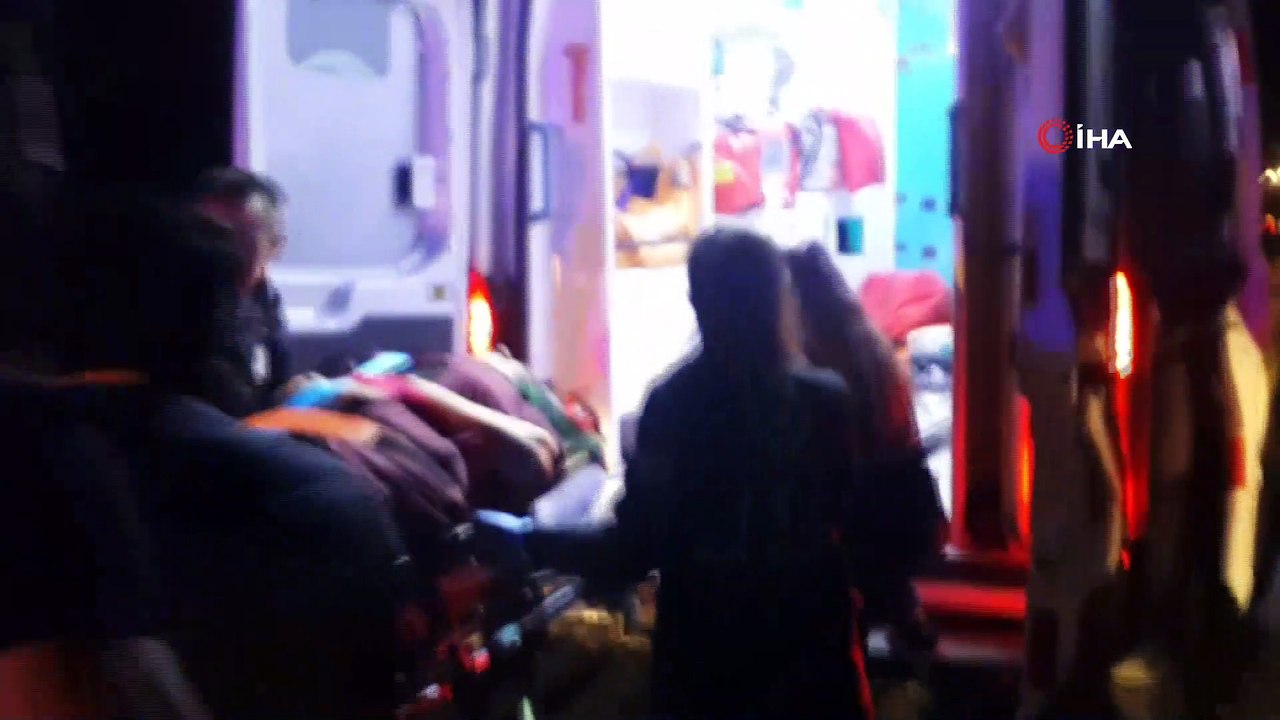 Köpeğe çarpmamak için direksiyonu kırınca kaza yaptı: 5 yaralı